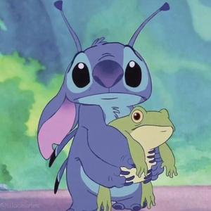 9岁的小女孩的光着屁股照片
